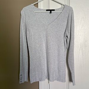 White House Black Market Women’s V-Neck Ribbed Sweater. Size XL.